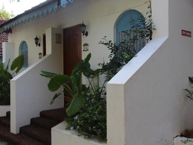 Prainha Resort By The Sea Taleigao Exteriör bild