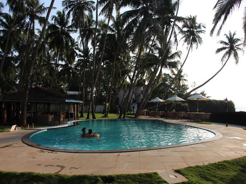 Prainha Resort By The Sea Taleigao Exteriör bild